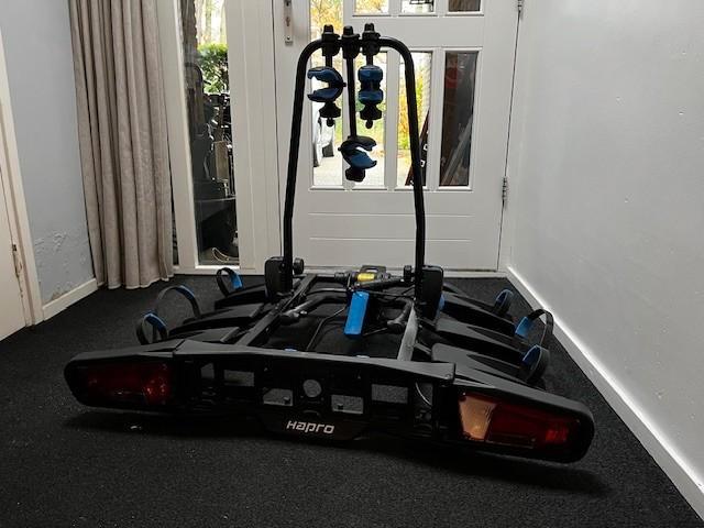 Fietsendrager (Hapro - 3 fietsen), Auto diversen, Fietsendragers, Zo goed als nieuw, Trekhaakdrager, 3 fietsen of meer, Brede banden