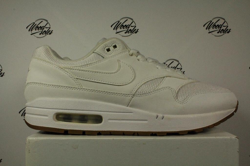 Nike Air Max 1 White Gum Sole - 42,5, Kleding | Heren, Schoenen, -, Verzenden, Wit, -
