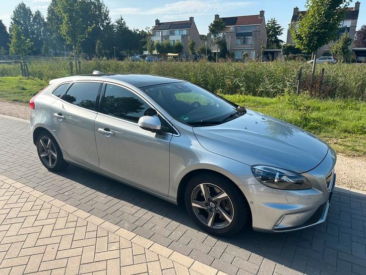 Volvo V40 2.0 D3 R-Design150PK met veel opties, Auto's, Volvo, Particulier, V40, ABS, Achteruitrijcamera, Adaptieve lichten, Adaptive Cruise Control