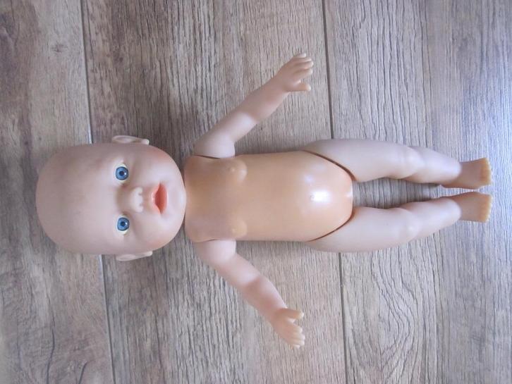 Zapf Creation stevige babypop zonder "zwemcapaciteit", Kinderen en Baby's, Speelgoed | Poppen, Zo goed als nieuw, Babypop, Ophalen of Verzenden