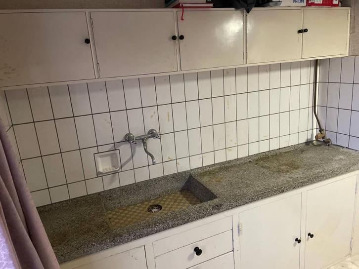 Keuken uit 1948, met '20-30 Graniet en Mozaïek, Huis en Inrichting, Keuken | Complete keukens, Gebruikt, Enkelwandige keuken, Zwart