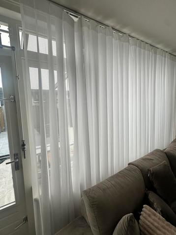 Lamellen witte gordijnen - Zo goed als nieuw! beschikbaar voor biedingen