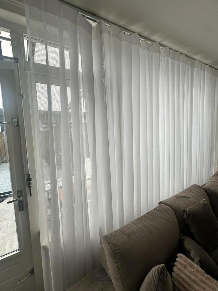 Lamellen witte gordijnen - Zo goed als nieuw!, Huis en Inrichting, Stoffering | Gordijnen en Lamellen, Zo goed als nieuw, 200 cm of meer