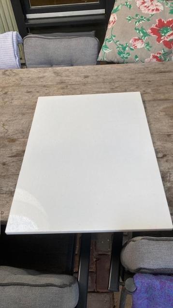 Wit memo bord, whiteboard metaal Gebruikt. 70x50 cm