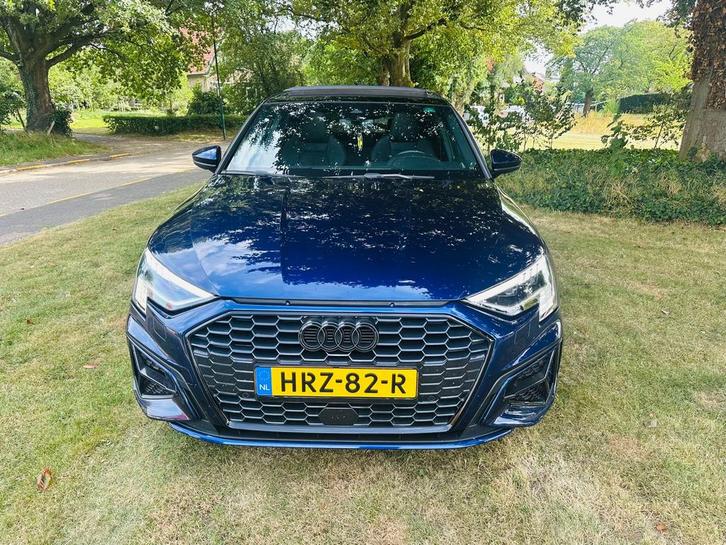 Audi A3 35 Tfsi 150pk 3x s-line pano., Auto's, Audi, Particulier, A3, Benzine, Hatchback, Handgeschakeld, Geïmporteerd, Blauw