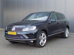 Volkswagen Touareg 3.0 TDI R-line Leer Navi Nw APK, Auto's, Volkswagen, Automaat, 15 km/l, Euro 6, Blauw