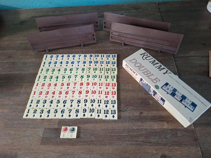 Rummy Rummikub met grote stenen, Hobby en Vrije tijd, Gezelschapsspellen | Overige, Zo goed als nieuw, Ophalen of Verzenden