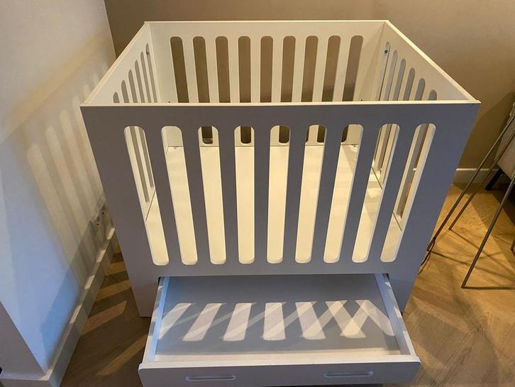Babybox (afkomstig van Kindercompagnie), Kinderen en Baby's, Badjes en Verzorging, Zo goed als nieuw, Aankleedkussen, Ophalen