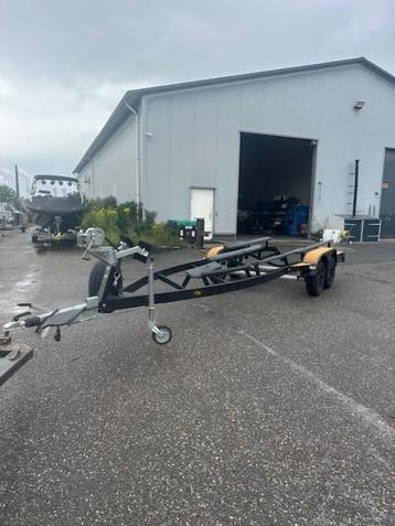 Diverse boottrailers beschikbaar voor biedingen