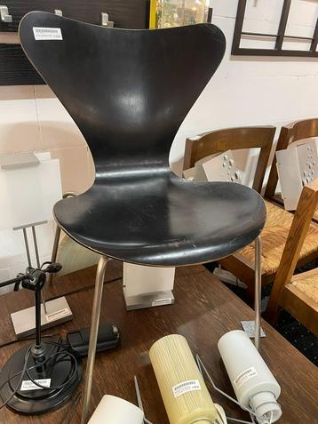 Vroege 3107 vlinderstoel Arne Jacobsen beschikbaar voor biedingen