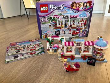Lego Friends 41119 - Heartlake cupcake café beschikbaar voor biedingen