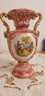 Vintage roze vaas ,made in italy met rozen, Antiek en Kunst, Antiek | Vazen, Ophalen