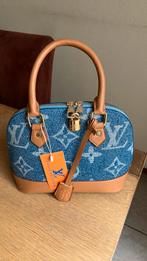 Nieuwe hand/schoudertas, met hengsel& label, Sieraden, Tassen en Uiterlijk, Tassen | Damestassen, Ophalen of Verzenden, Nieuw