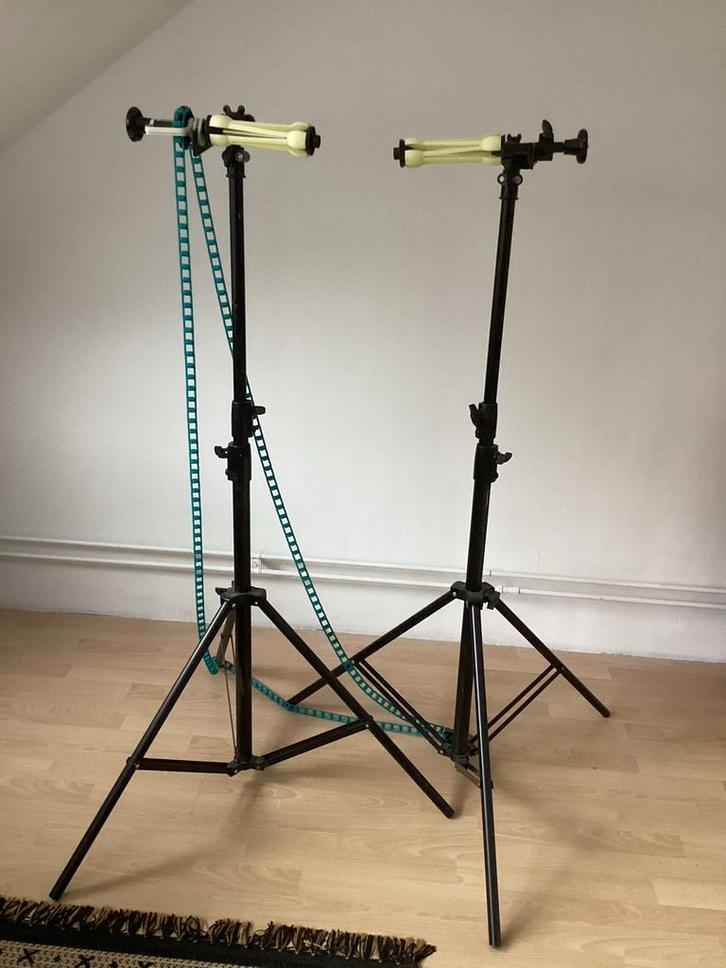 Fotostudio Achtergrond Statieven + 3 Rollen Papier, Audio, Tv en Foto, Fotografie | Fotostudio en Toebehoren, Gebruikt, Achtergrond