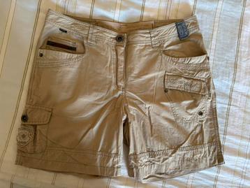 Short korte broek Exxtasy, model Hanka maat 40 beschikbaar voor biedingen