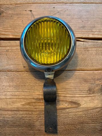 Vintage Gele Mistlamp Auto beschikbaar voor biedingen