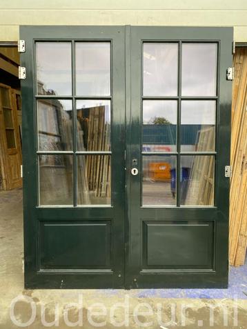 nr. set138 moderne stevige openslaande deuren beschikbaar voor biedingen