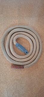 Klimtouw voor Gymzaal, Ophalen