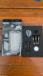 Winmau Blackout 26 gram, Sport en Fitness, Darts, Ophalen, Zo goed als nieuw, Pijlen