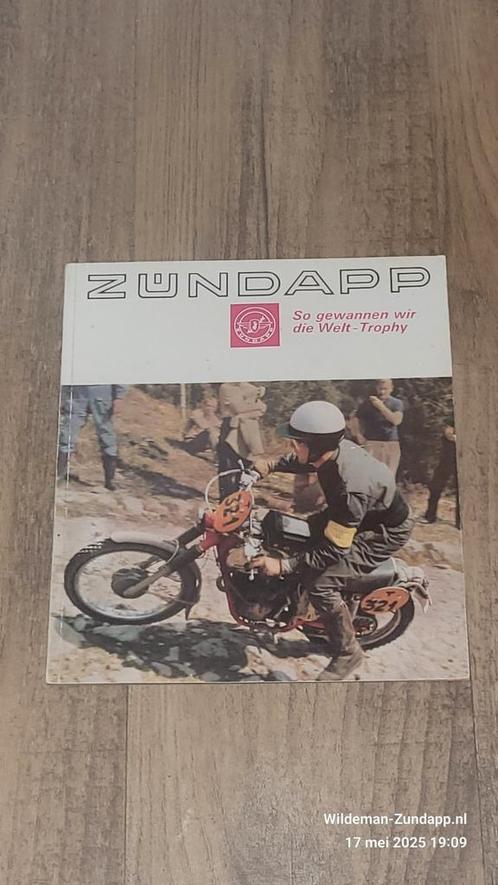 Zundapp boekje " So gewannen wir die Welt-Trophy" uit 1968, Fietsen en Brommers, Handleidingen en Instructieboekjes, Verzenden