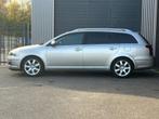 Toyota Avensis Wagon 2.0 VVTi Executive Leer|Ecc|Nap, Auto's, Voorwielaandrijving, 4 cilinders, Handgeschakeld, Euro 4