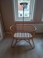 Baby wiegje van riet / rotan., Ophalen, Gebruikt, Wieg