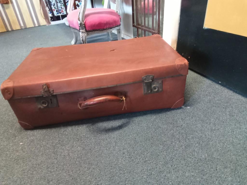 Hele mooie antieke reiskoffer 21h 71br 40d, Ophalen of Verzenden