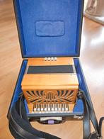 Harmona 516 trekzak, Muziek en Instrumenten, Accordeons, Overige formaten, Zo goed als nieuw, Met riemen, Ophalen