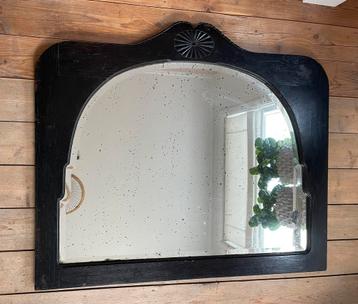 Mooie brocante antieke spiegel uit 1929 beschikbaar voor biedingen