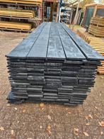 22x200mm 500cm vuren zwart gespoten €3,20 per m1