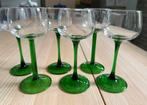 6 Elzas wijnglazen op groene voet en steel VINTAGE, Ophalen of Verzenden, Zo goed als nieuw, Overige typen