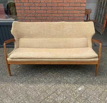 Madsen 2/3 zitsbank Bovenkamp vintage design Deens hout beschikbaar voor biedingen