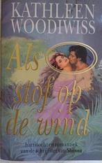 KORTING! Als stof op de wind - Kathleen Woodiwiss, Gelezen, Europa overig, Ophalen of Verzenden, Kathleen Woodiwiss