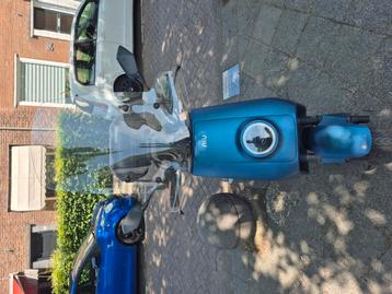 NIU NQI electrische bromscooter beschikbaar voor biedingen