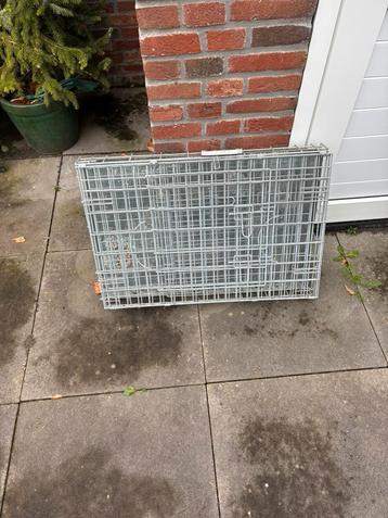 Hondenbench gegalvaniseerd 78 lang 58 breed beschikbaar voor biedingen