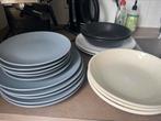 Ikea borden mix, Huis en Inrichting, Keuken | Servies, Ophalen, Zo goed als nieuw, Bord(en), Overige stijlen