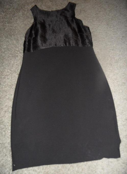 In goede staat: sjieke zwarte jurk van H&M, maat  40, Kleding | Dames, Gelegenheidskleding, Zo goed als nieuw, Galajurk, Maat 38/40 (M)