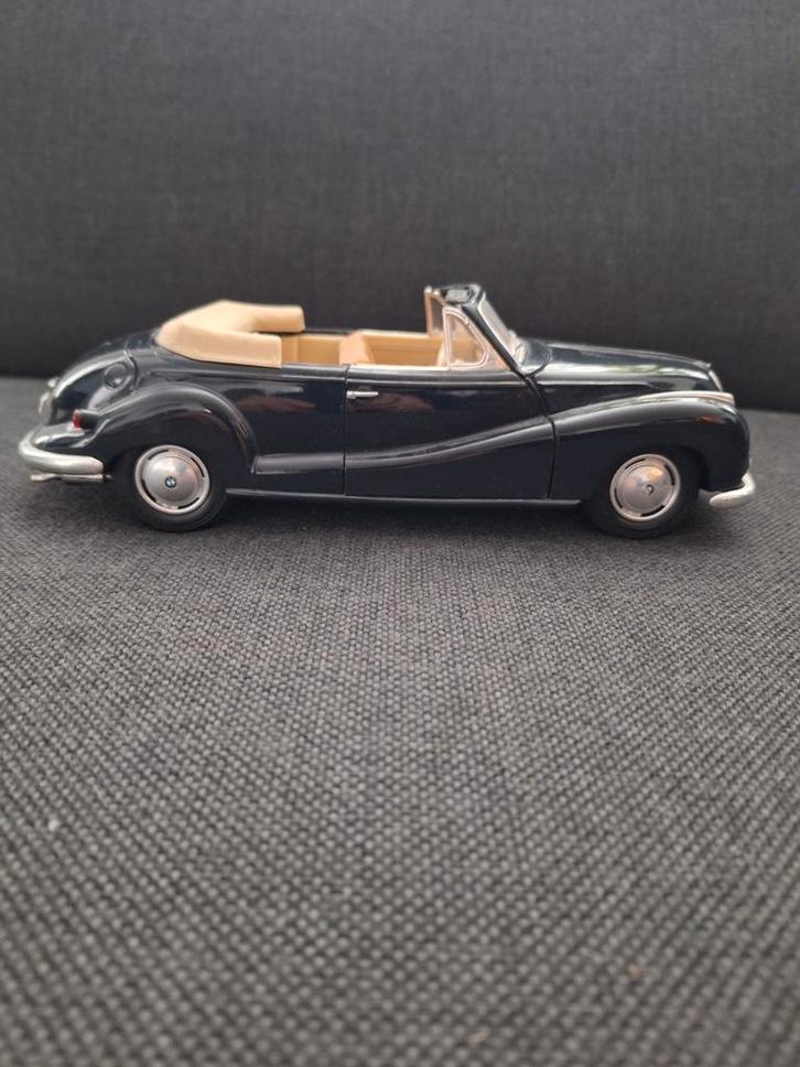 BMW 502 Schaalmodel 1:18, Hobby en Vrije tijd, Modelauto's | 1:18, Zo goed als nieuw, Auto, Overige merken, Ophalen of Verzenden