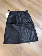 Zwarte leren rokje - Maat L, Zwart, Nieuw, Ophalen of Verzenden, Maat 36 (S)