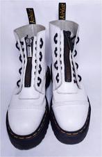 Dr. Martens sinclair wit/offwhite nappa leer mt 42 platform, Lage of Enkellaarzen, Wit, Zo goed als nieuw, Ophalen