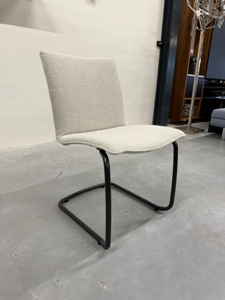 Nieuw Leolux Freyr eetkamerstoel Evla stof Design stoel, Huis en Inrichting, Stoelen, Nieuw, Eén, Stof, Overige kleuren, Ophalen of Verzenden