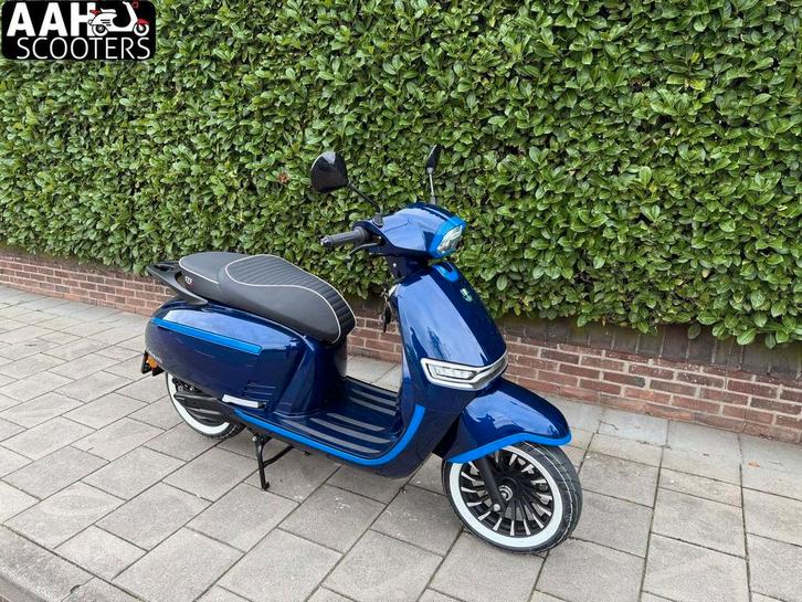 ACTIE! Nieuwe GTS E-Levanti 72V 55Ah brom of snor, Fietsen en Brommers, Scooters | Overige merken