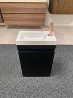 Fontein kastje showroom model nog goed in takt, Huis en Inrichting, Badkamer | Badkamermeubels, Zo goed als nieuw, Minder dan 100 cm