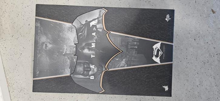 Hot Toys Batman Statue 30-40 cm, Spelcomputers en Games, Games | Overige, Zo goed als nieuw, Racen en Vliegen, 1 speler, Vanaf 3 jaar