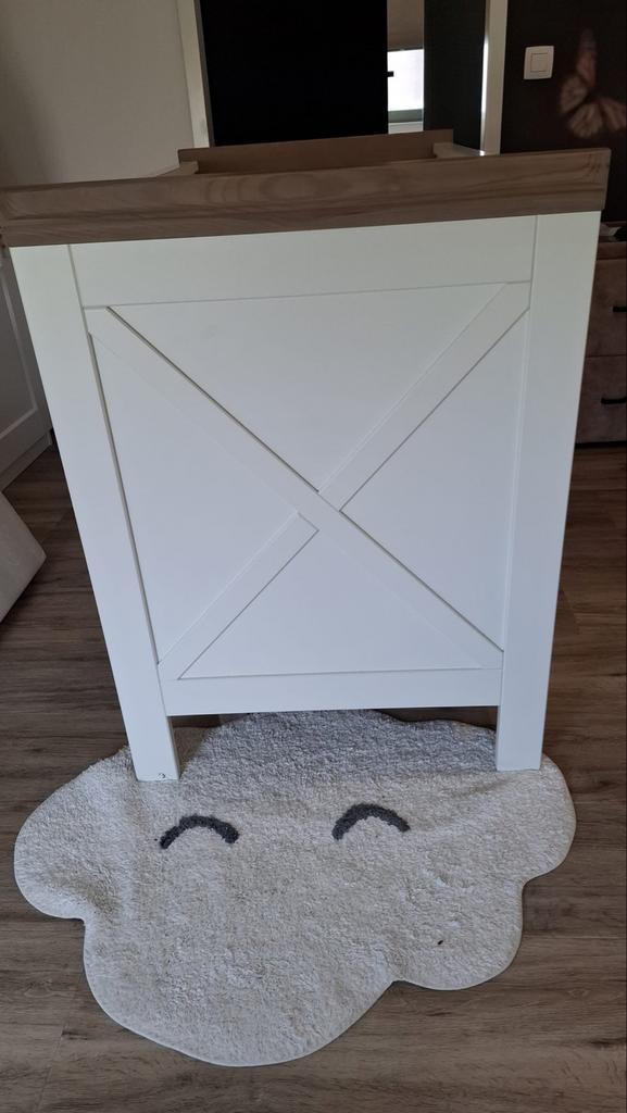 Kidsmill Savigno ledikant met kruis, Kinderen en Baby's, Babywiegjes en Ledikanten, Gebruikt, Ledikant, Ophalen