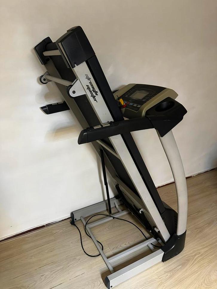 Strenght Master- Werkende Loopband, Sport en Fitness, Fitnessapparatuur, Zo goed als nieuw, Loopband, Armen, Benen, Borst, Buik