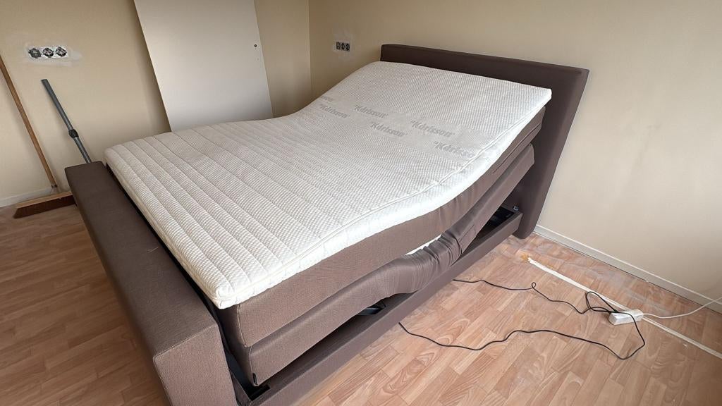 Karlsson Arendal seniorenbed boxspring, Huis en Inrichting, Slaapkamer | Boxsprings, Ophalen, Eenpersoons, Grijs, 140 cm