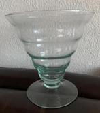Glazen vaas, bokaal met platte voet; 'geribbeld' glas, Overige kleuren, Ophalen of Verzenden, Minder dan 50 cm, Glas