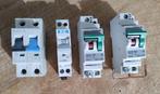 4x automatische zekeringen   Meterkast electra, Ophalen of Verzenden, Gebruikt, Overige typen