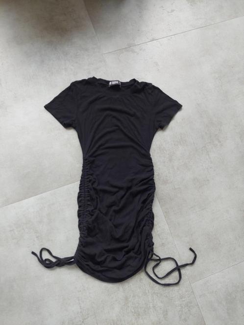 Guts & Gusto zwarte jurk korte mouwen maat S., Kleding | Dames, Jurken, Zo goed als nieuw, Maat 36 (S), Zwart, Knielengte, Ophalen of Verzenden